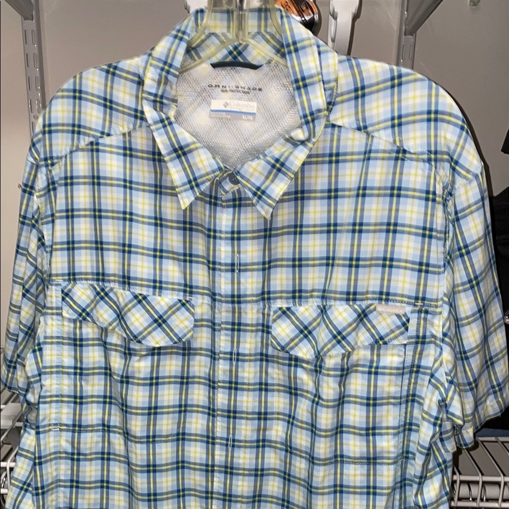 Columbia Omni shade shirt. Size xl